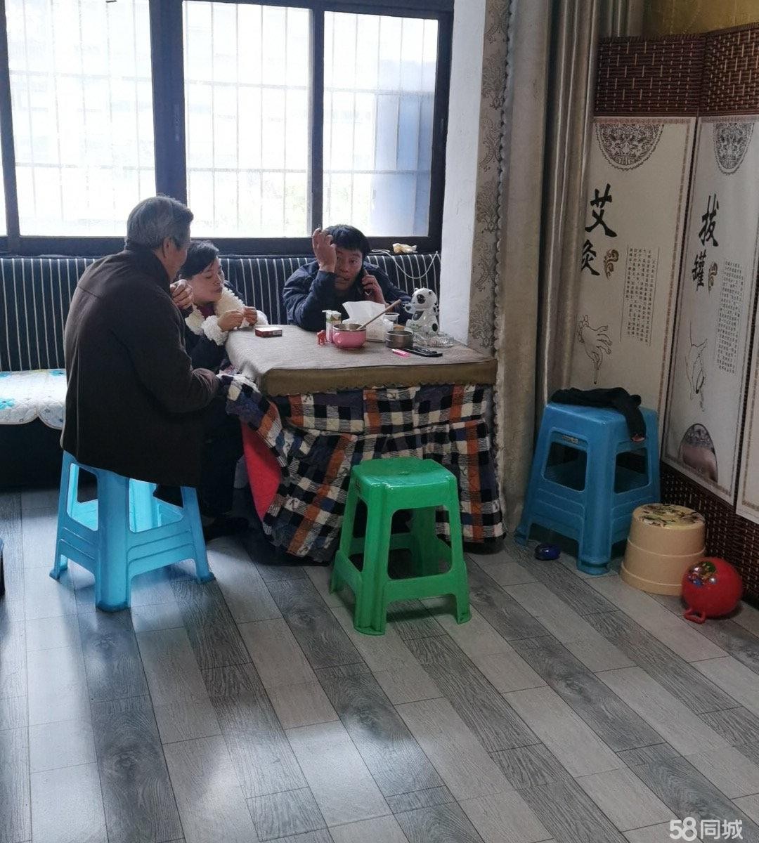 (转让)位置好，房东好。客流量大，生意好做