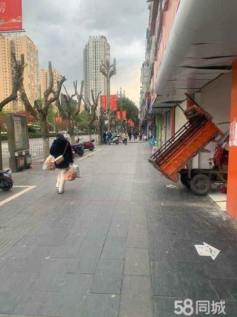 (转让)门店转让，可以做饭，睡觉
