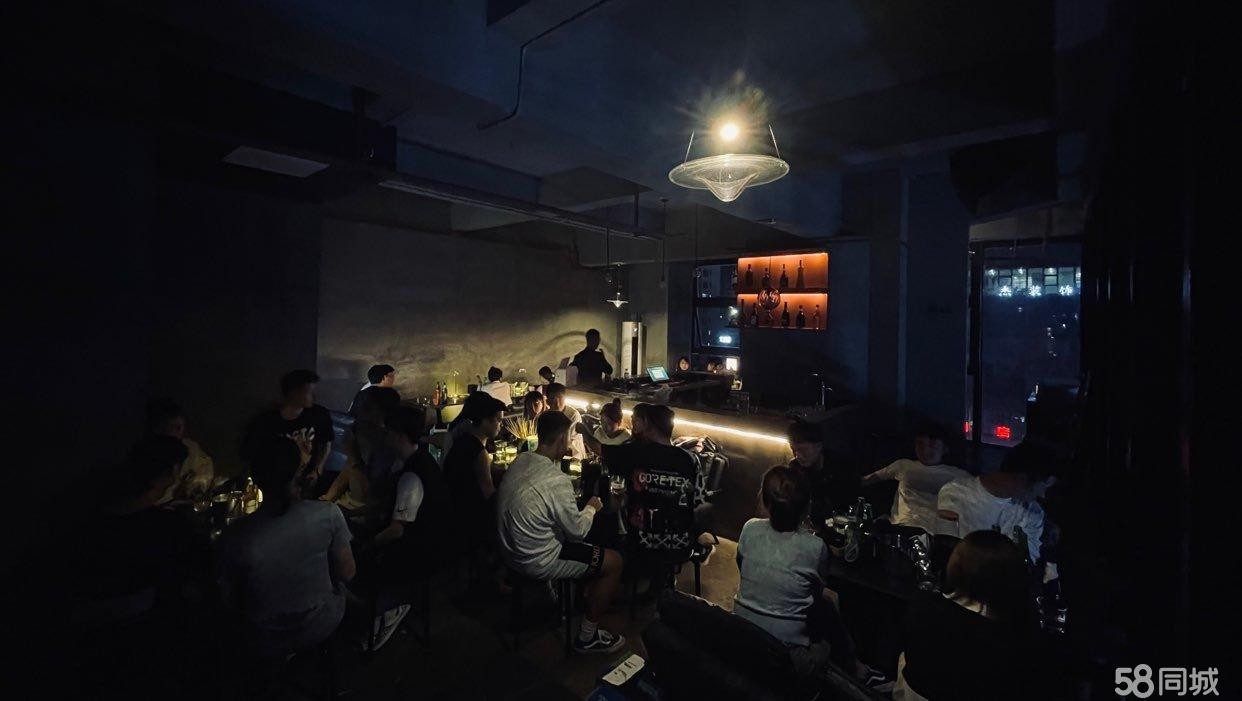 (转让)新蒲新区家庭式酒吧，接手可直接经营，全新装修全新家电