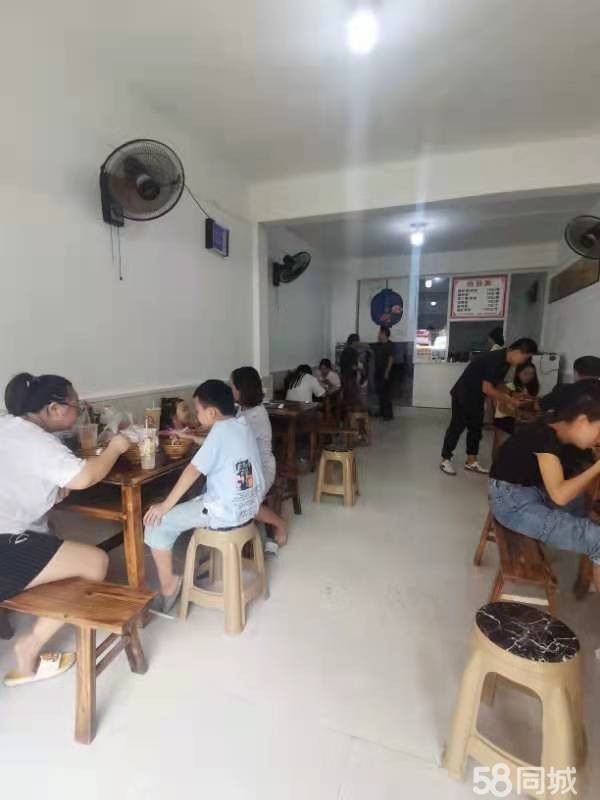 (转让)路边可做餐饮可做别的