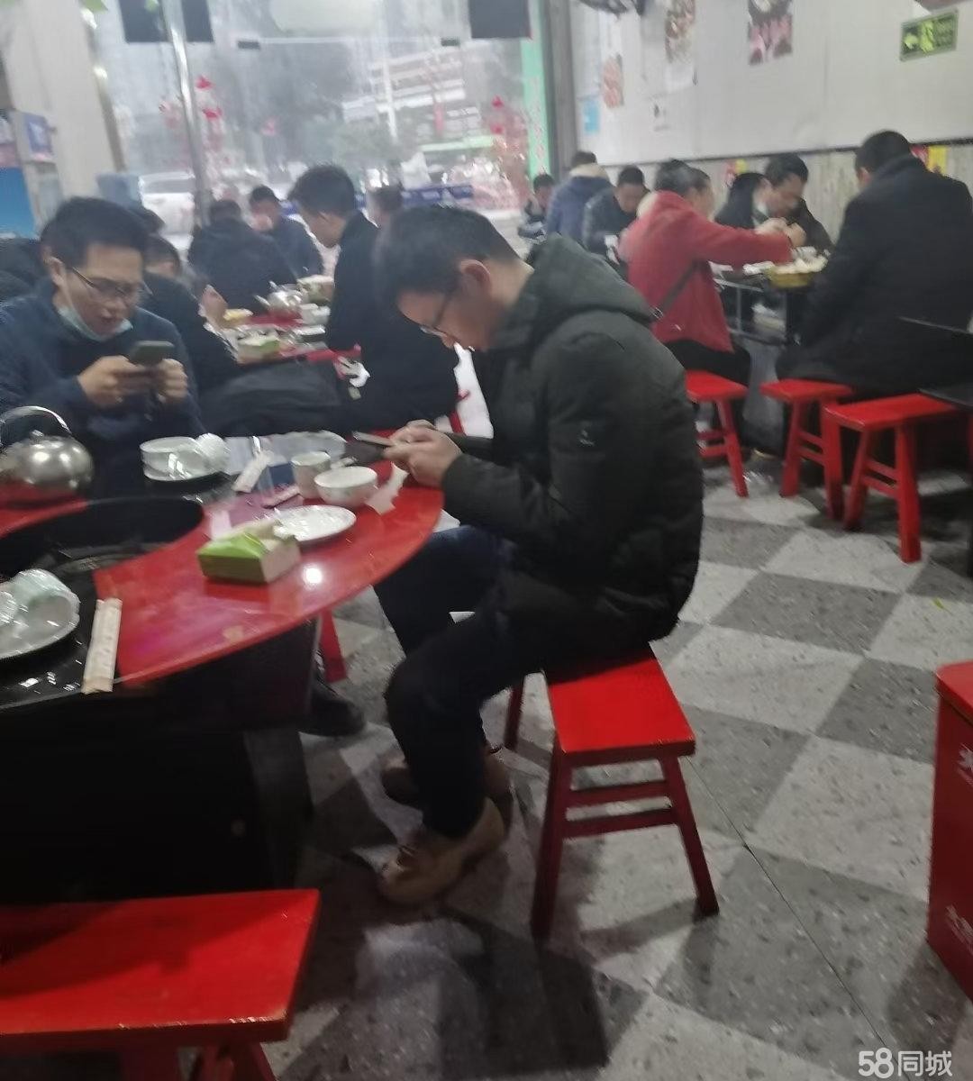 (转让)设施设备齐全，目前正常营业，可带技术转让，非诚勿扰