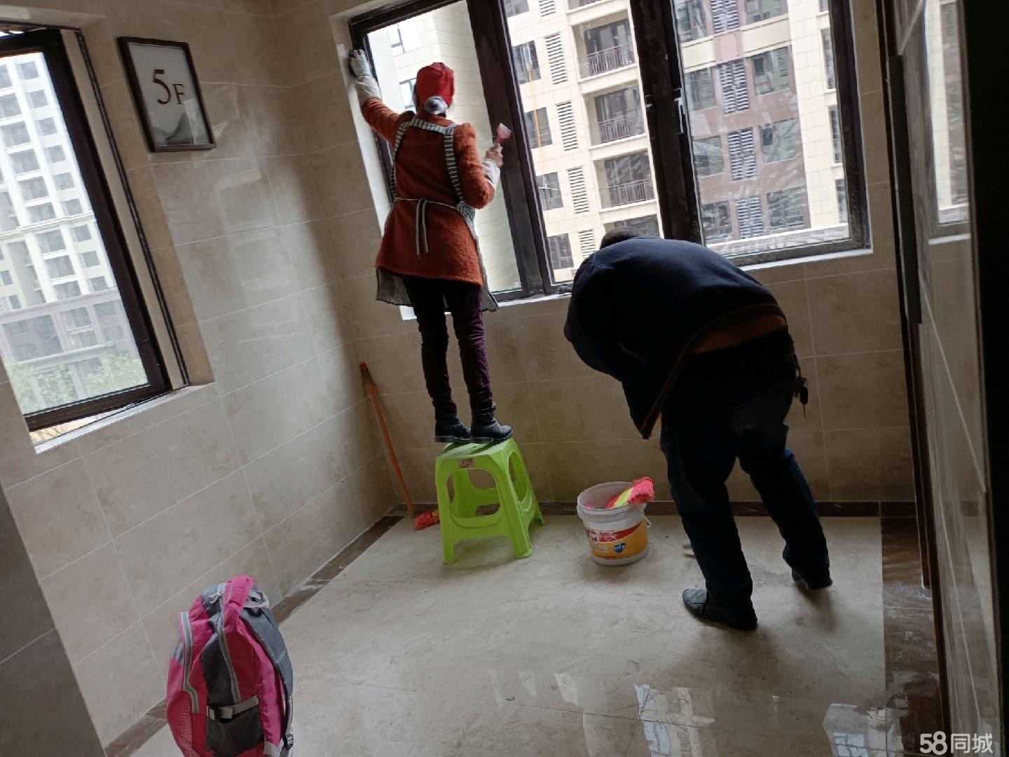 (转让)地理位置优越，出行方便，周边配套设施齐全，生活方便。