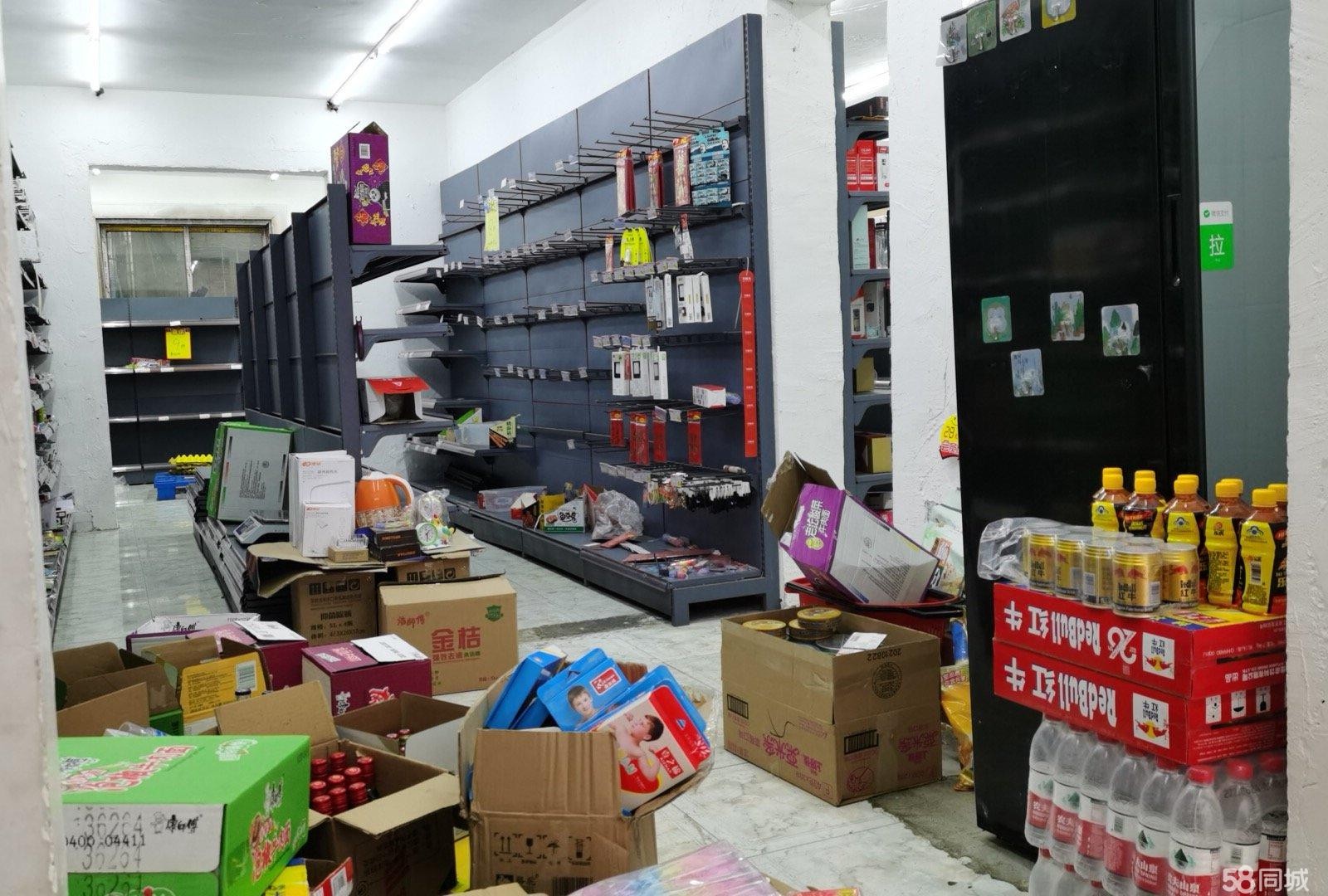 (转让)小区门口，人流量大，有酒店，在建医院