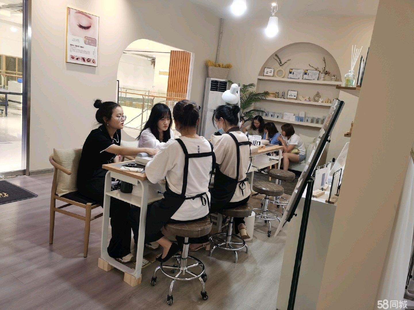 (转让)新装修店铺低价转让啦!