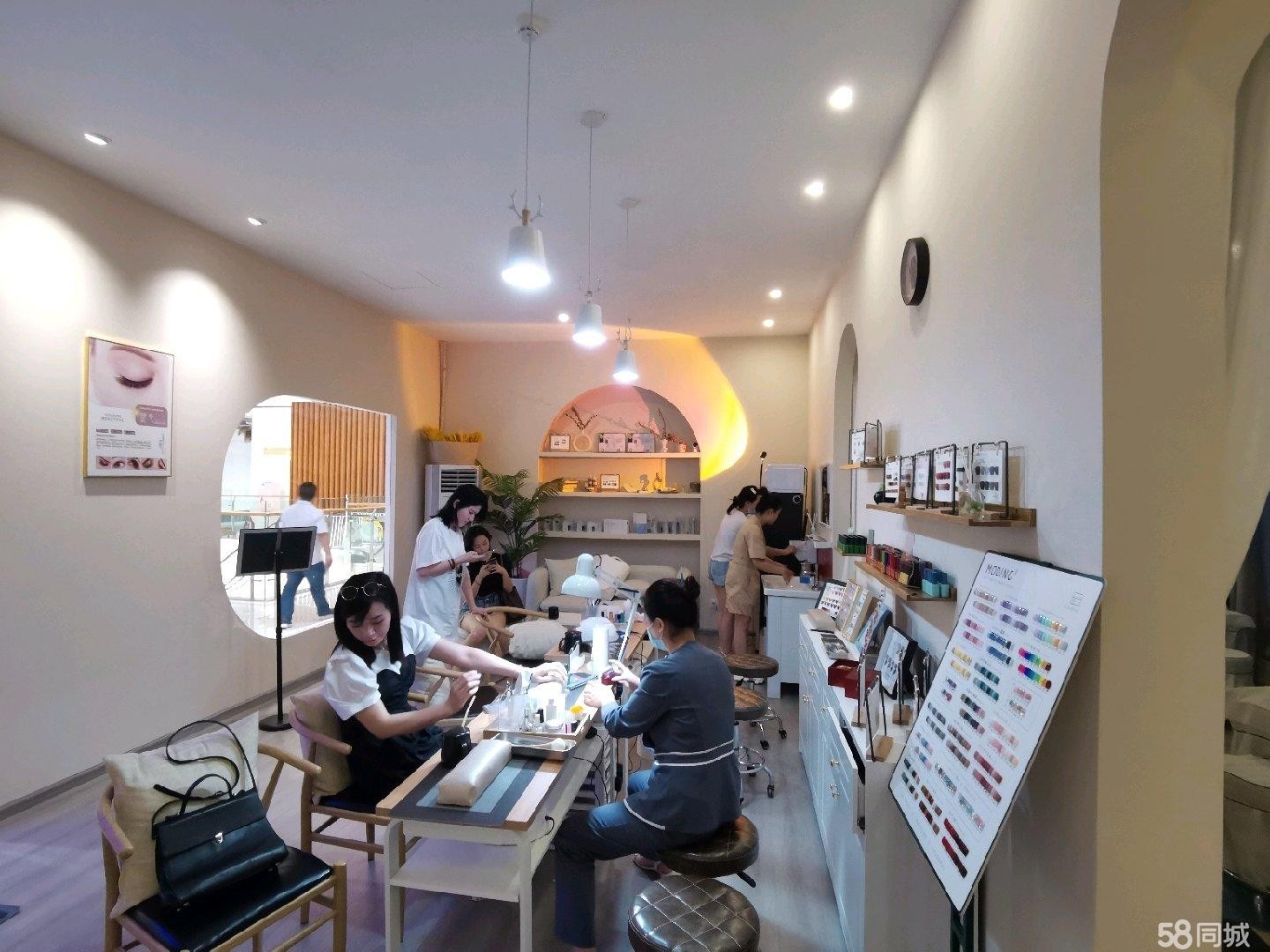 (转让)新装修店铺低价转让啦!