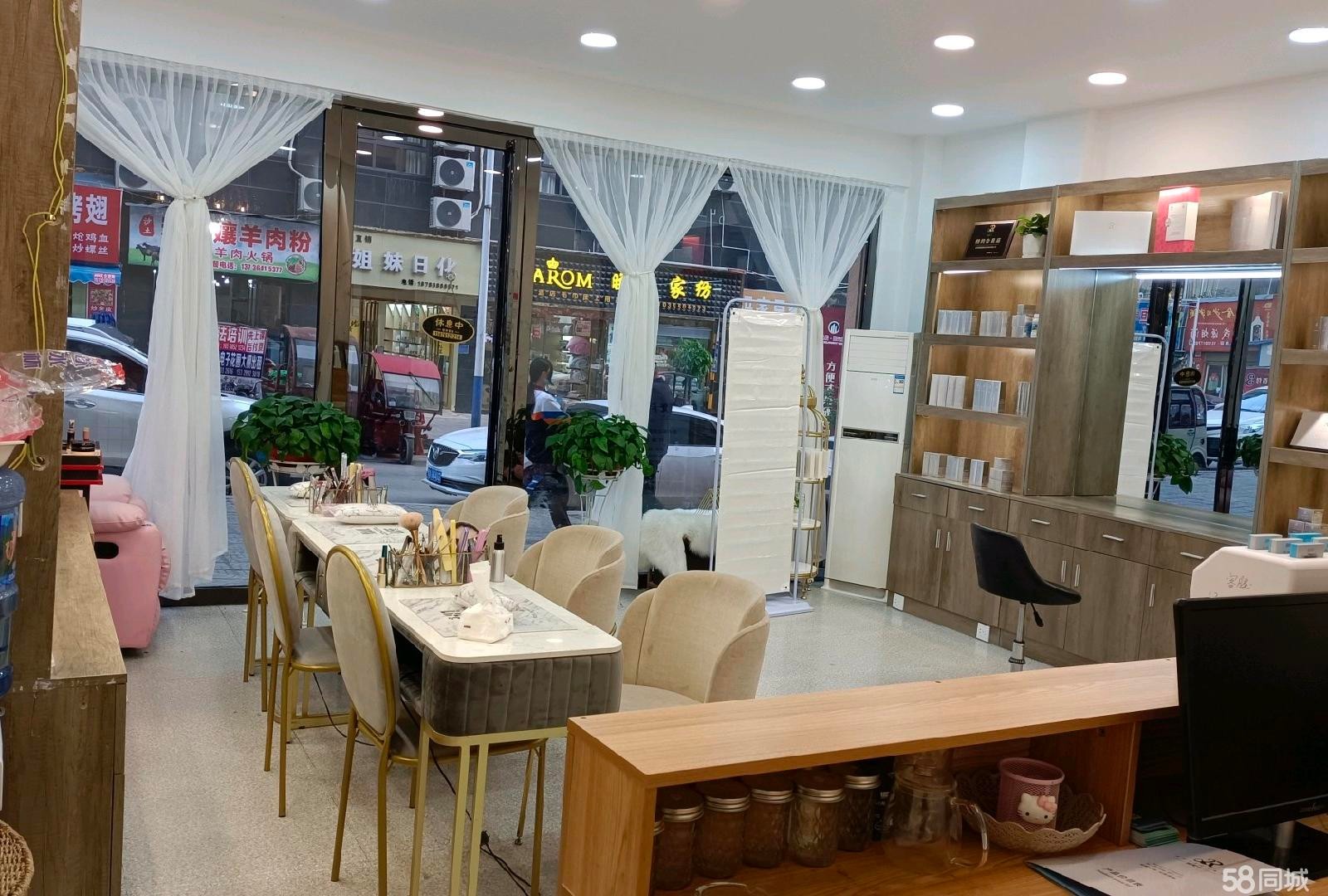 (转让)很适合做生意，因本人要带小孩，无人看店，忍痛转出