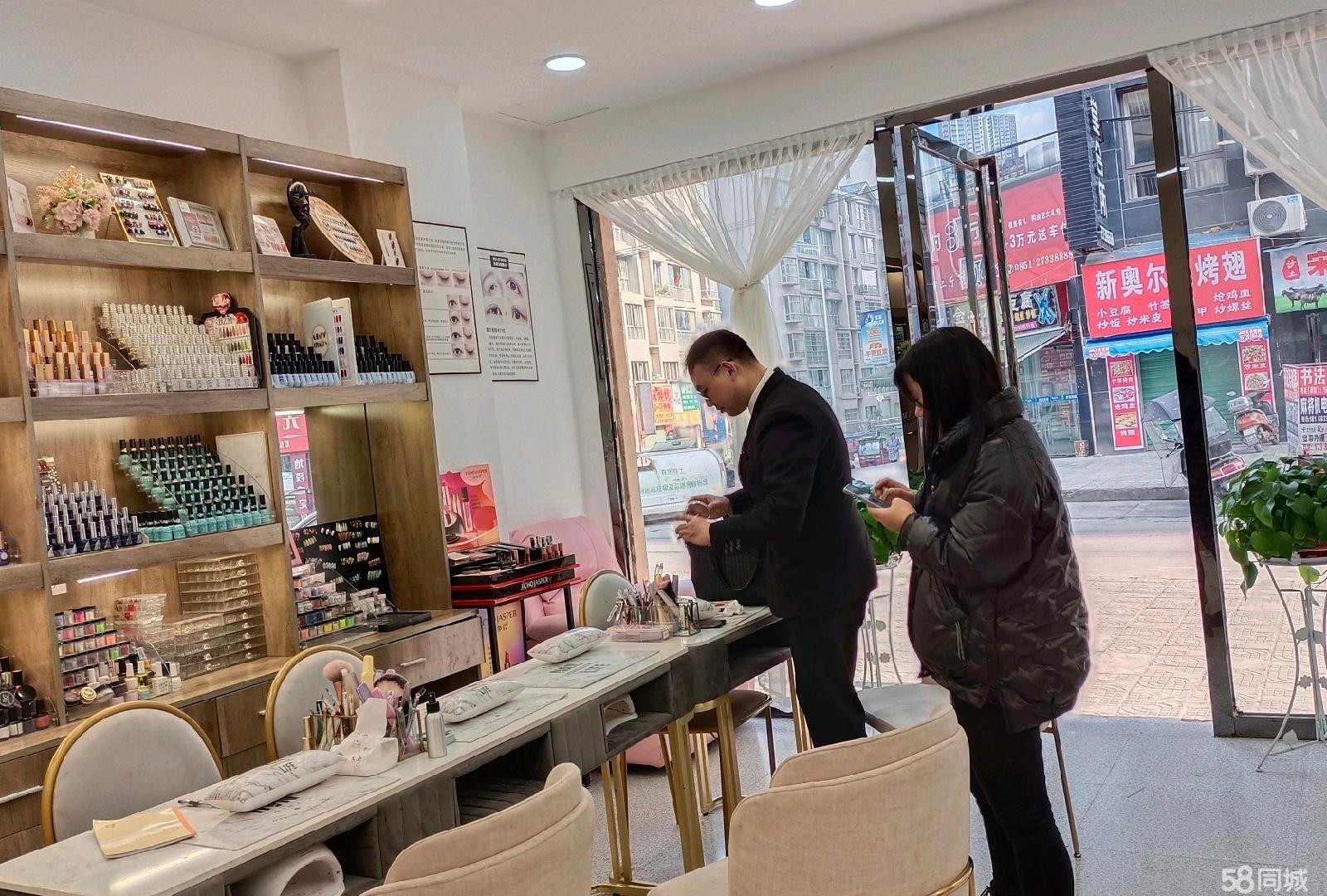 (转让)很适合做生意，因本人要带小孩，无人看店，忍痛转出