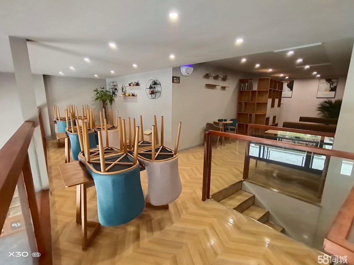 (转让)临街双门头，烘焙店咖啡馆接手即可经营，精装修非中介