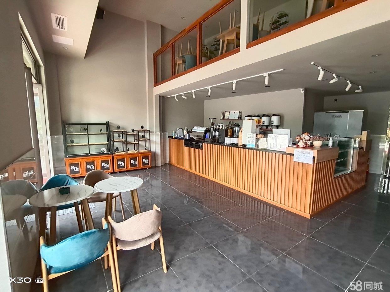 (转让)临街双门头，烘焙店咖啡馆接手即可经营，精装修非中介
