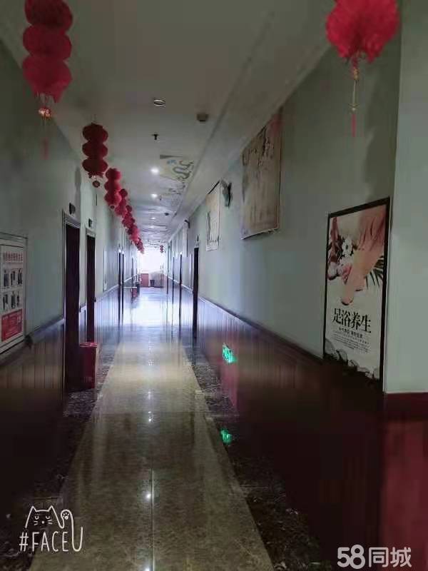 (转让)临街门面，共两层， 楼大厅，二楼全房间