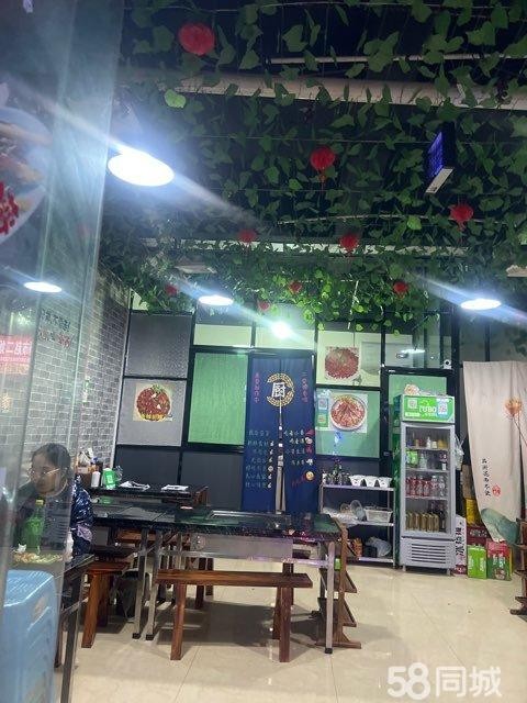 (转让)国酒城首付一期小豆腐店面转让，转手即可经营!