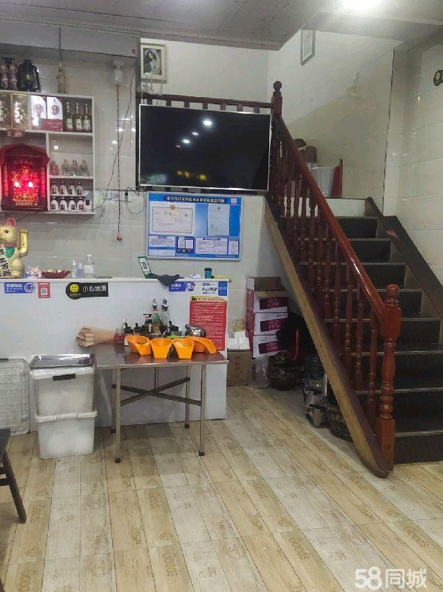 (转让)转手便可营业,有四间包房，总面积有182m2有意者面谈
