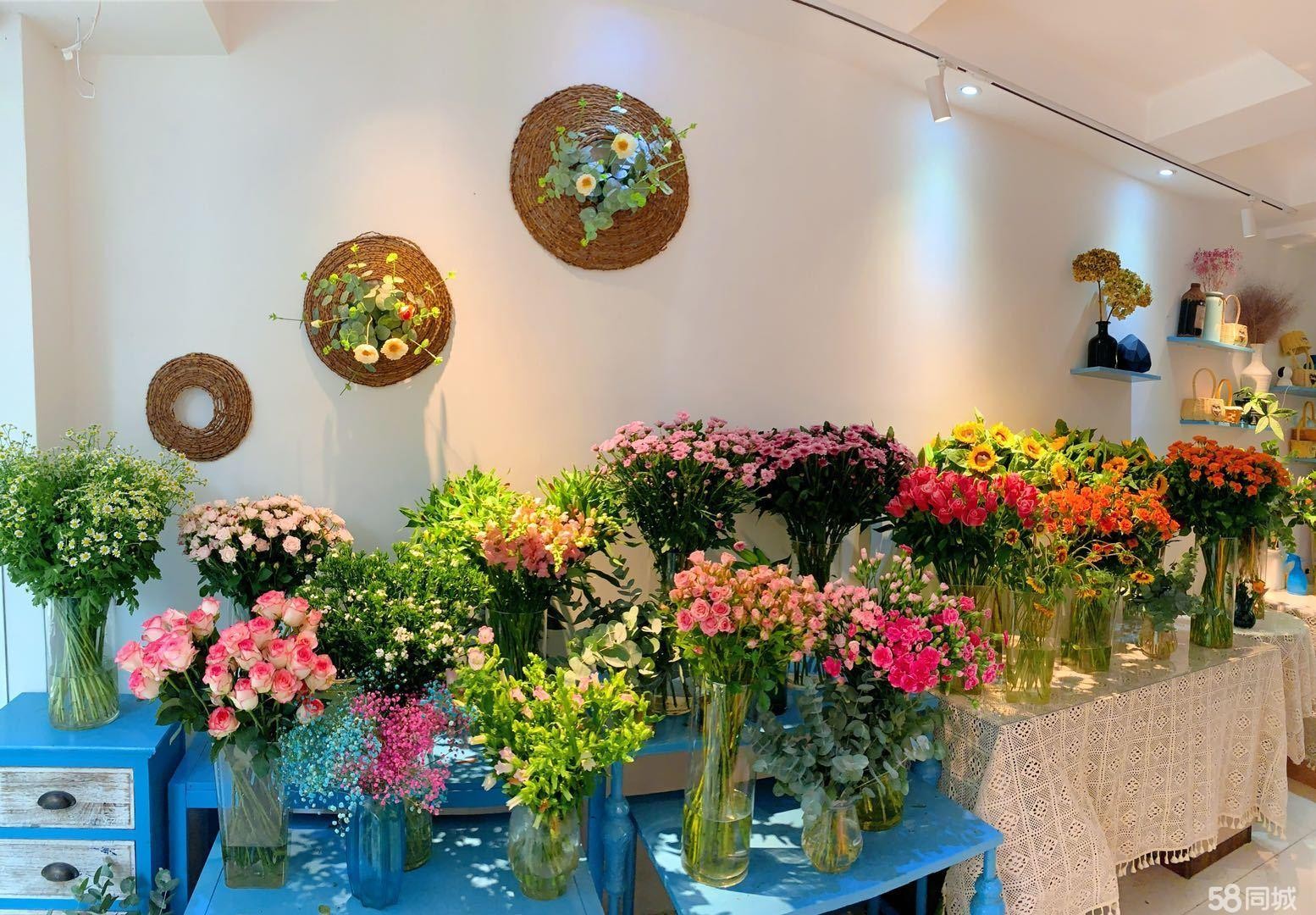 (转让)花店转让，已经经营五年，空调保鲜柜都有