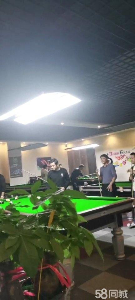 (转让)台球俱乐部转让，停车方便，一楼门面