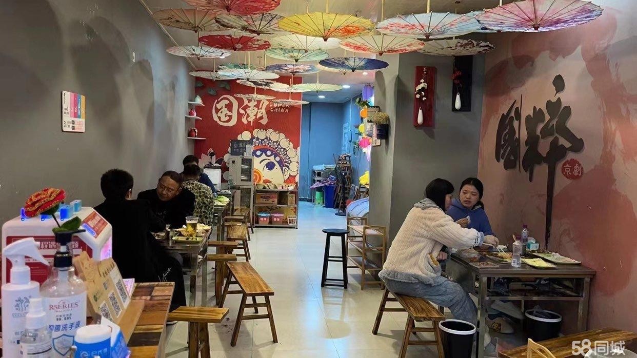 (转让)烤小肠店整体出租，有稳定客源，可支持小肠做法。即转即可经营
