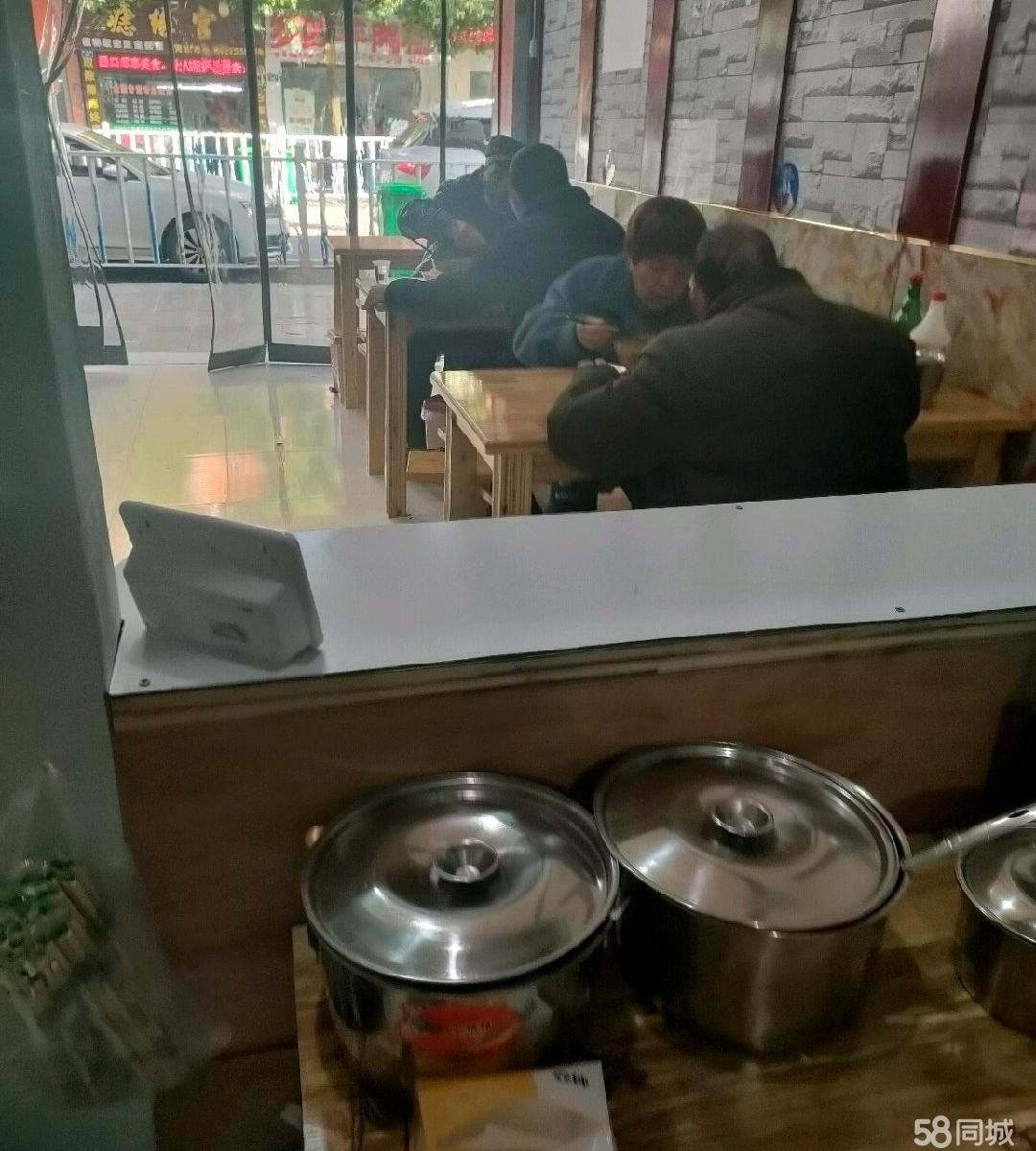 (转让)临街商铺，人流量太，配套齐全，接手可营业
