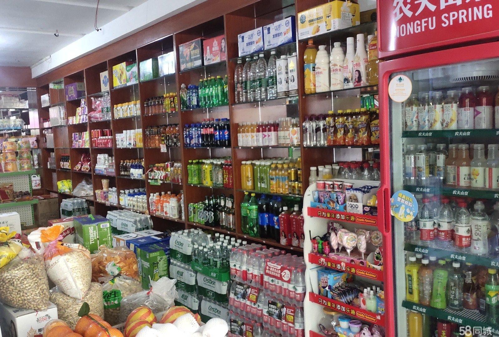 (转让)店铺临街，靠近站牌，有意者详情面谈