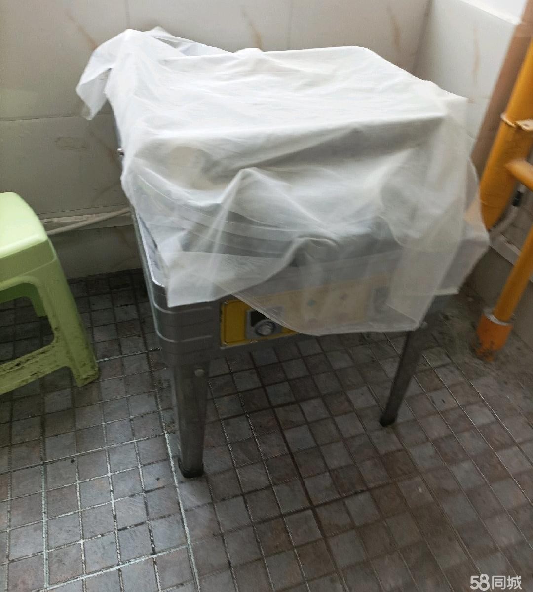 (转让)医科大学-食堂小吃面点档[ ]转让。正营业中转让费两万