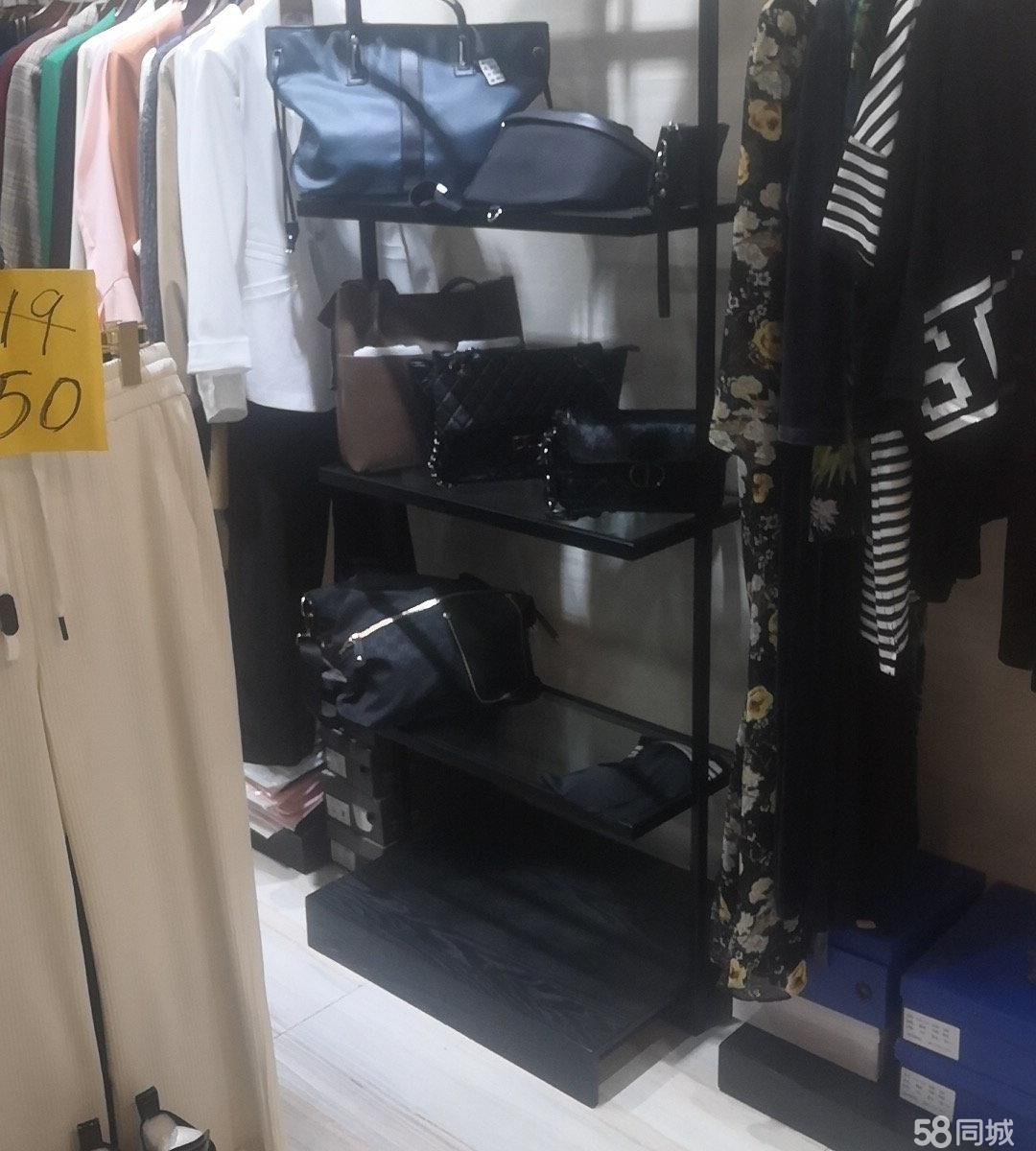 (转让)香港路临街门面，30平方，精装修