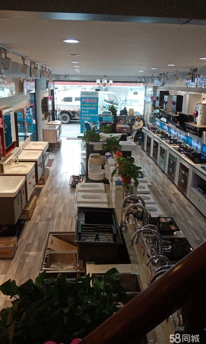 (转让) 10米大门头，位置，红火门店