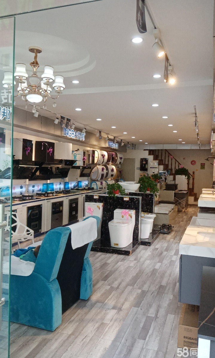 (转让) 10米大门头，位置，红火门店