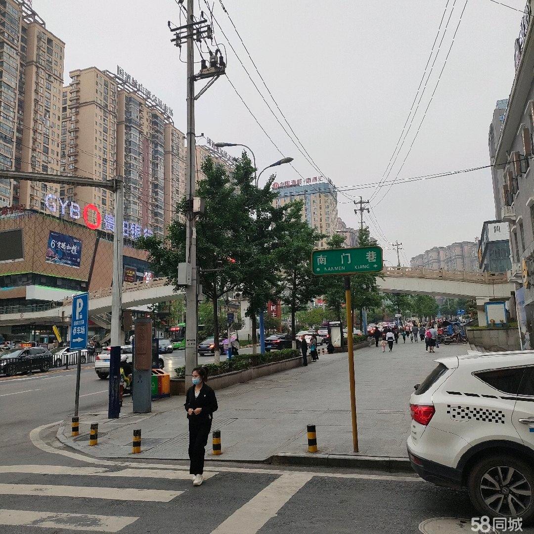 (转让)店铺周边有前线，方圆荟，大都汇都在旁边。人流量大