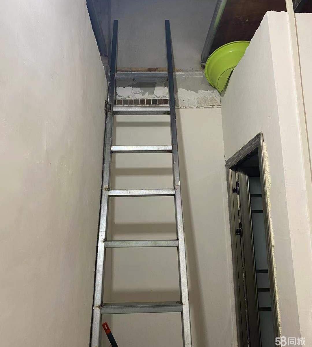 (转让)急转门面有隔层人门口停车方便不要钱