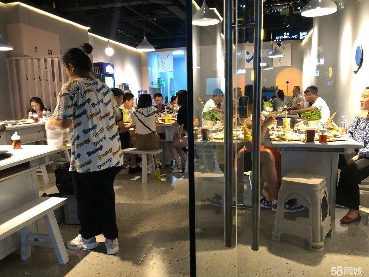 (转让)苏州路旺铺商业环境小区出口人流量超大
