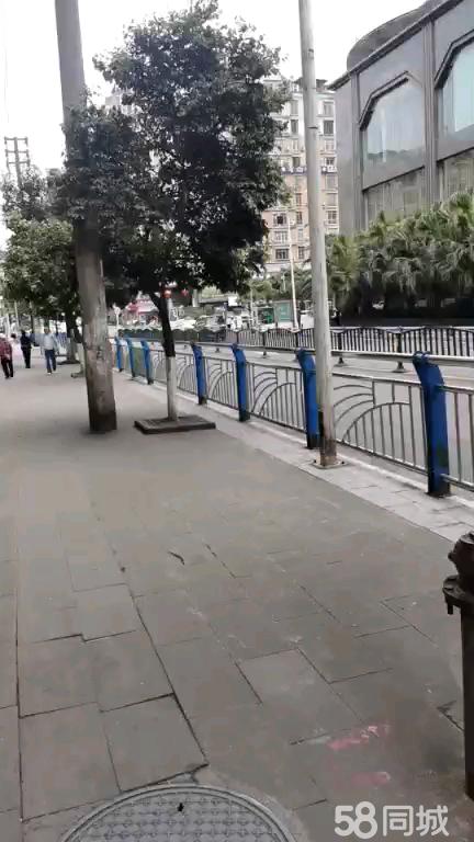 (转让)中心地段，烟酒行业接手就可以经营