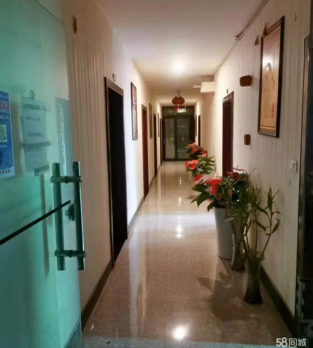 (转让)足疗会所位置好，租金便宜，生意兴隆。