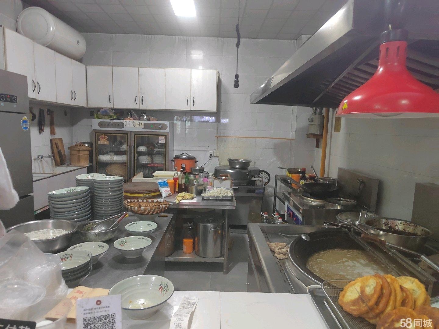 (转让)两个门面，90平，楼上有三个包间和两个小库房