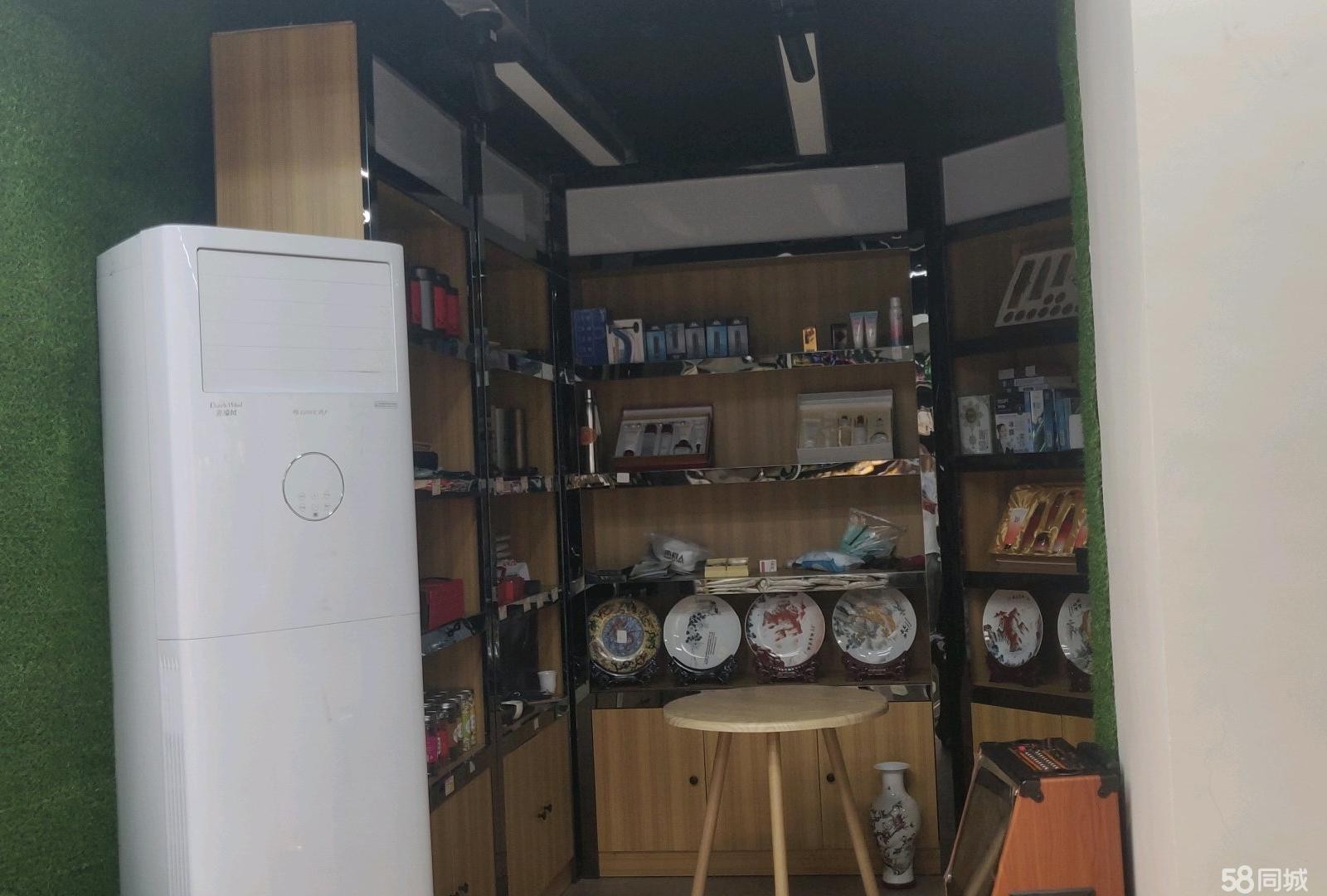 (转让)超市转让光装修就花了50多万!包含里面一切货物，