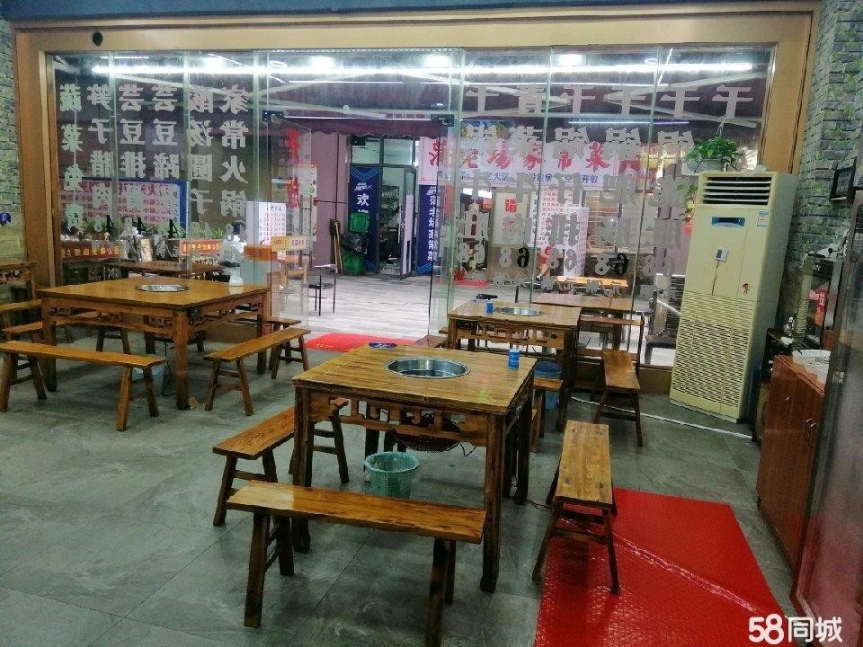(转让)本店位于医学院对面，门面方正，人流量大。