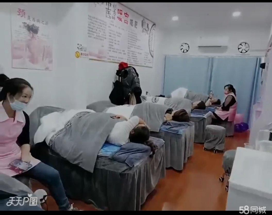 (转让)临街商铺，周边有高端小区，小学幼儿园，中学，