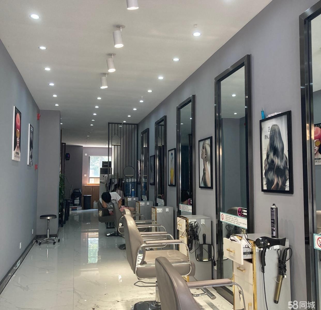 (转让)3年老店，重新装修过的，因为股东意见不合分道扬镳，忍痛割爱
