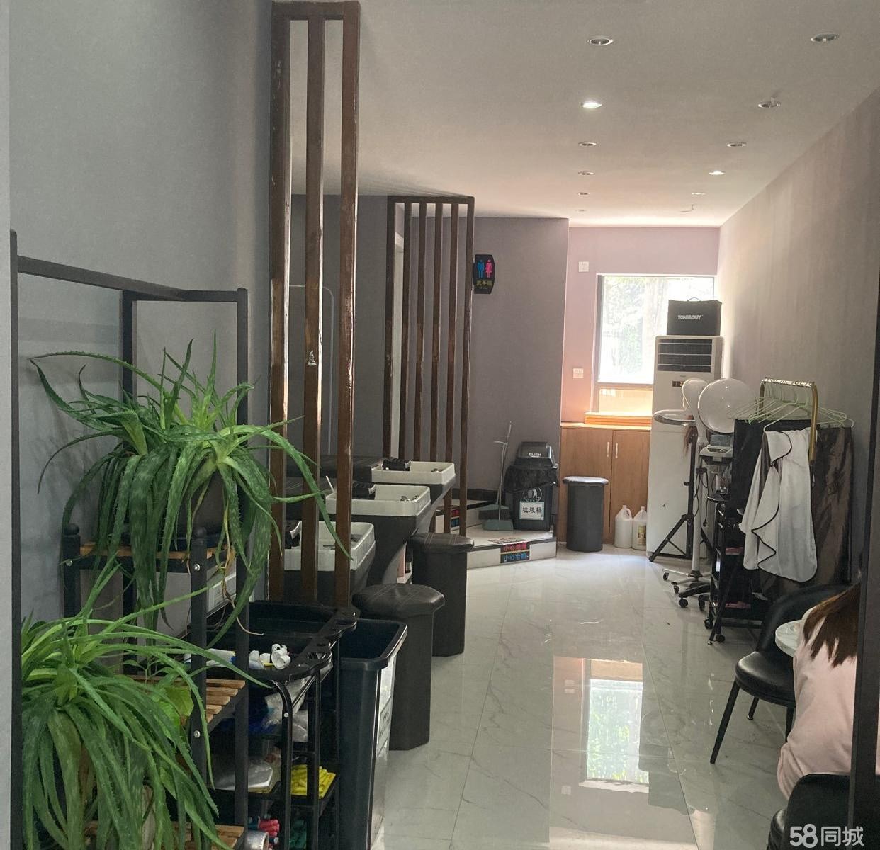 (转让)3年老店，重新装修过的，因为股东意见不合分道扬镳，忍痛割爱