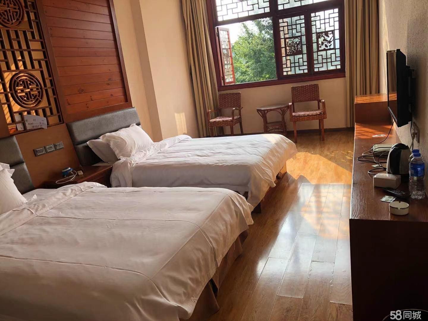 (转让)本人有一度假山庄，现有意出售或出租
