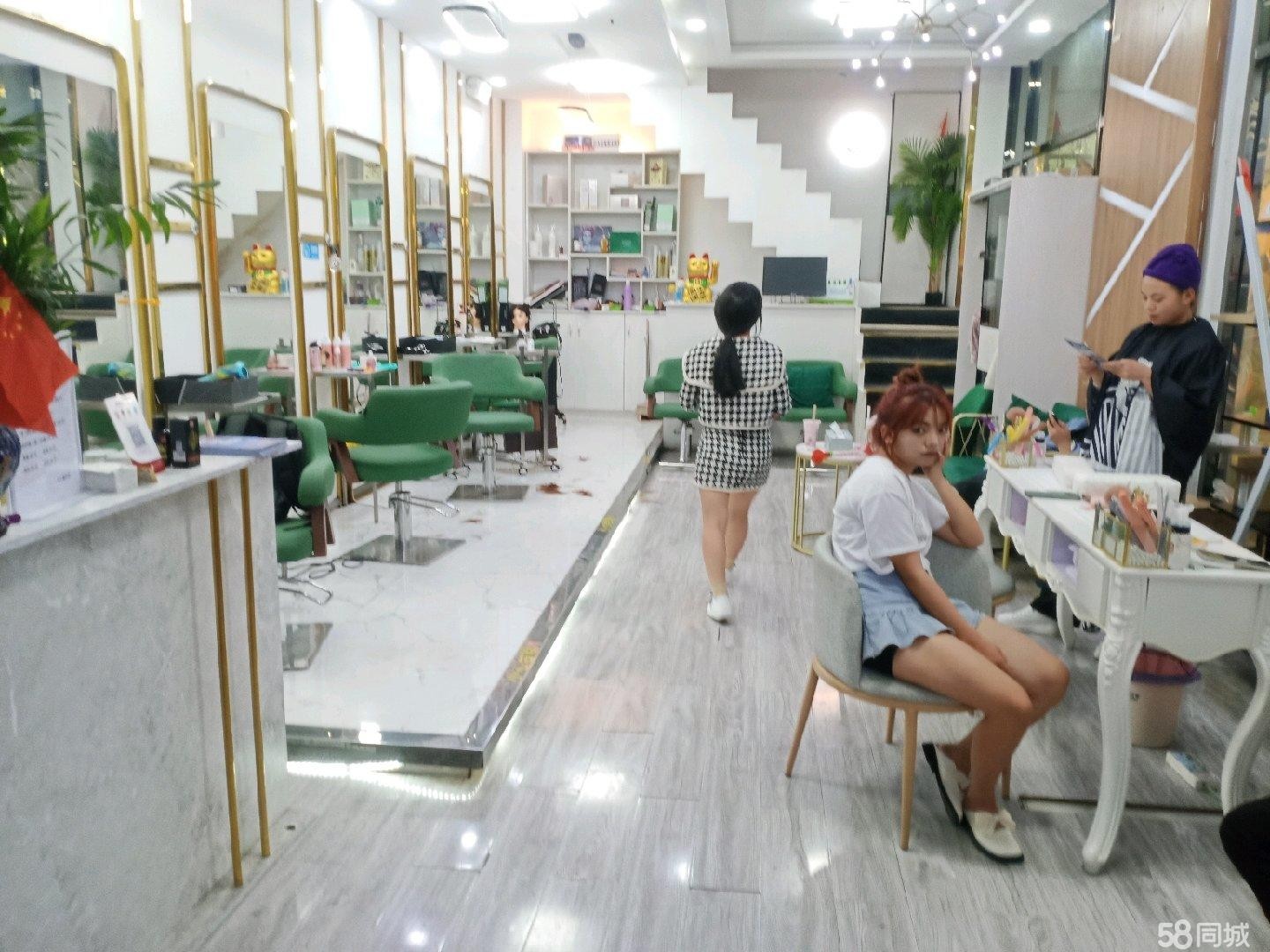 (转让)美发美甲综合店，因个人原因无法继续经营