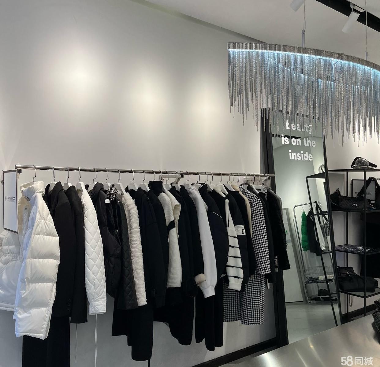 (转让)民生路84号服装店