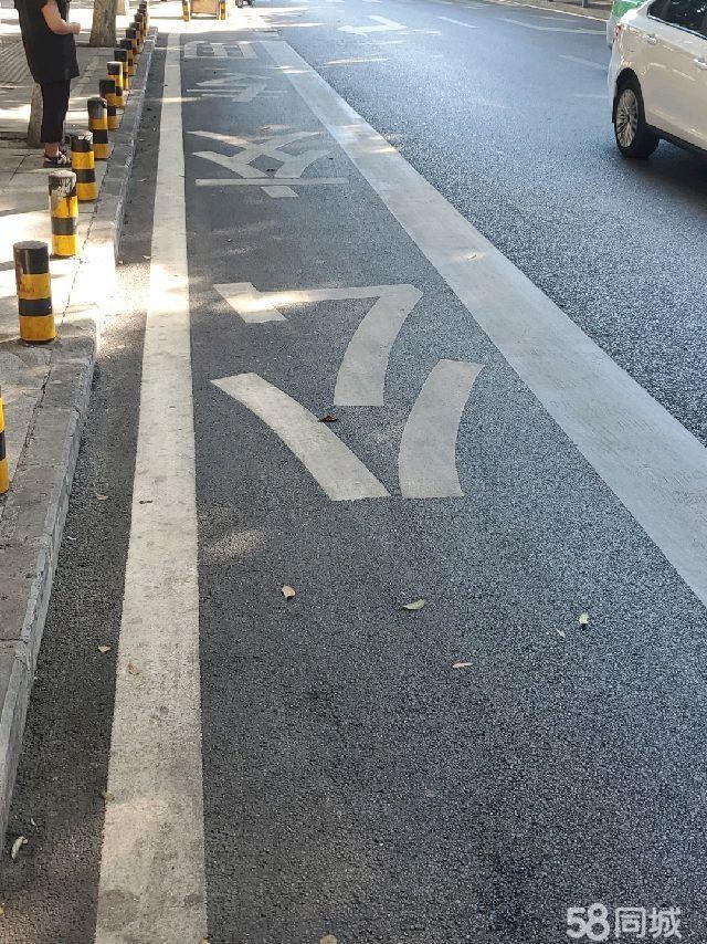 (转让)实验小学旁边小门面旺铺转让。