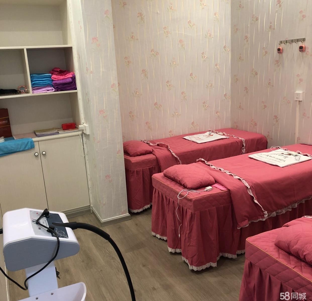 (转让)彩虹城D区公交站后面二楼门面