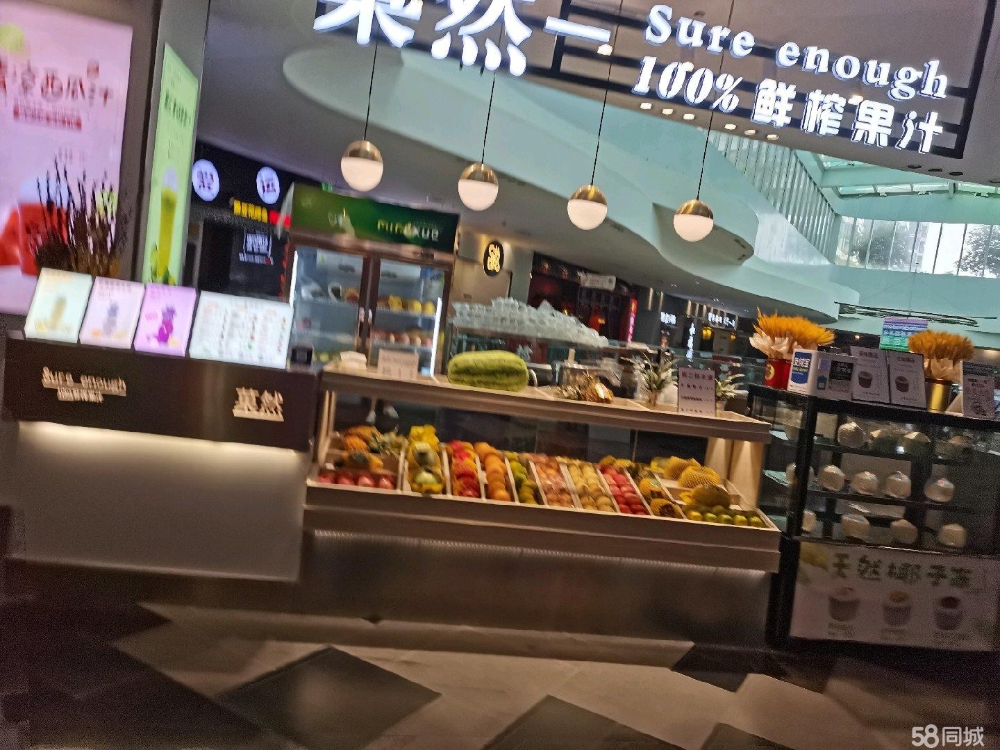 (转让)本店铺在购物中心3楼,电梯出口处。