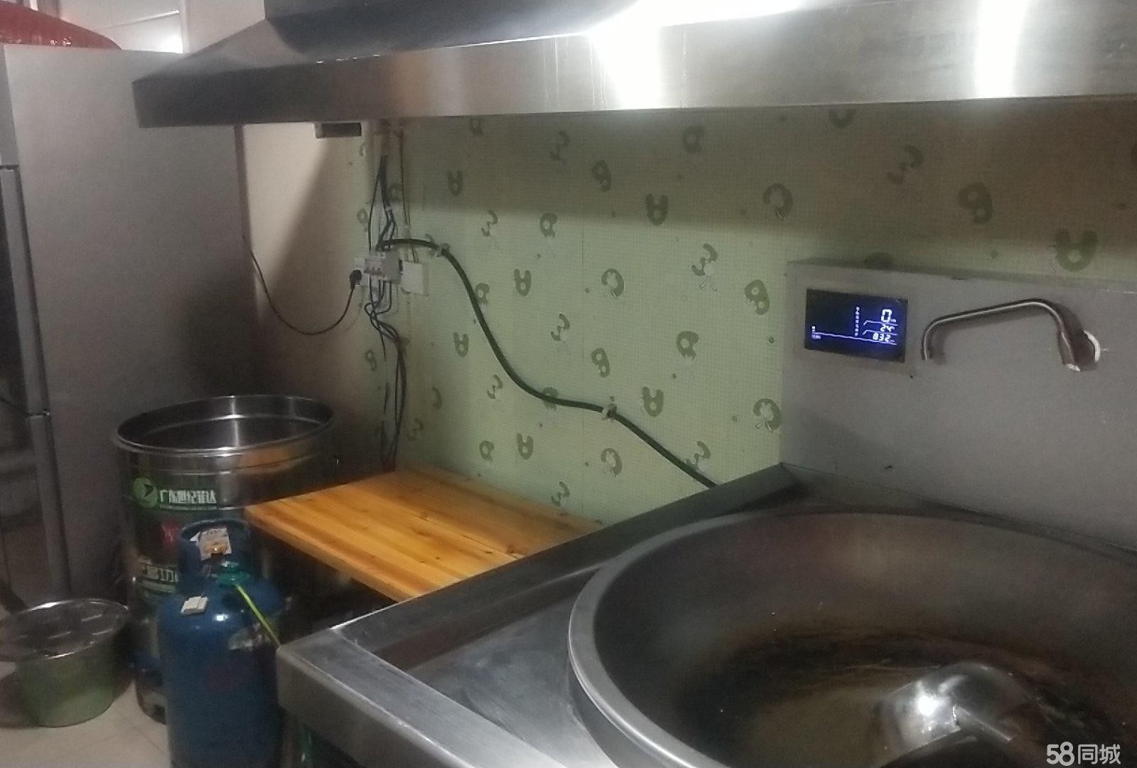 (转让)阳光花园步行街正德克土对面水城羊肉粉挨着的广]面人流量非常大