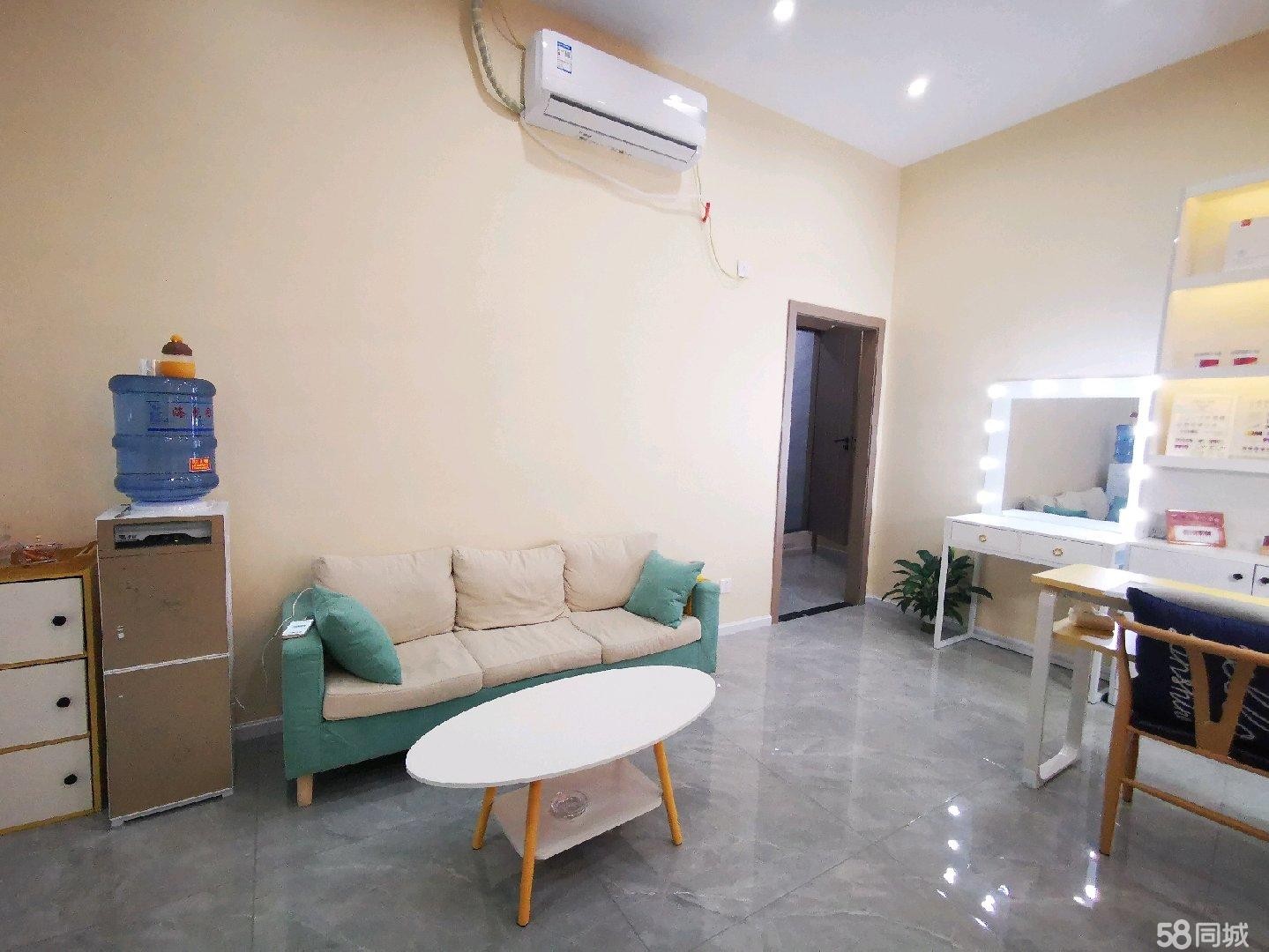 (转让)位置好，客流大，目前有稳定客源