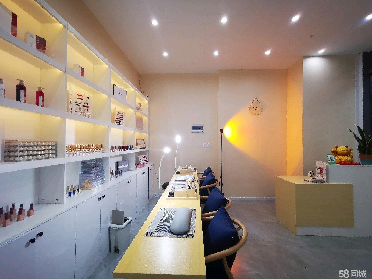 (转让)位置好，客流大，目前有稳定客源