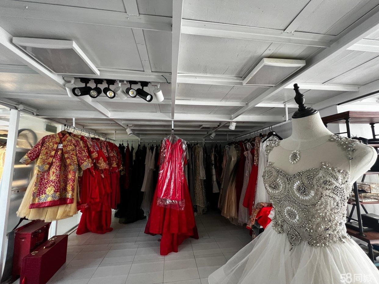 (转让)婚礼-站式抖音网红店，品牌婚纱摄影设备婚礼道具.