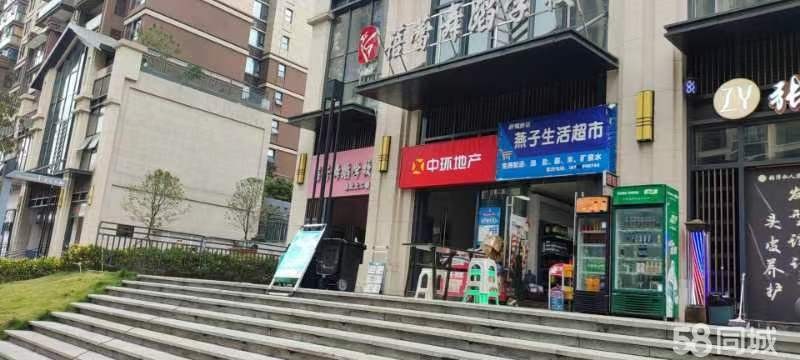 (转让)小超市附带快递站，每天都有300以上的包裹人流大，现低价转让