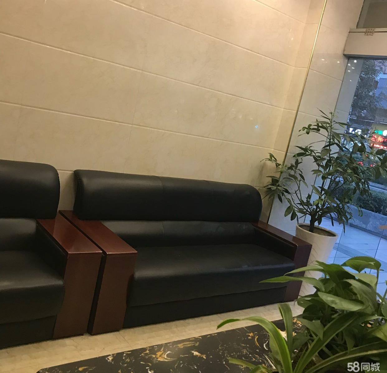 (转让)香港路盛邦地标前一百米，离唯- -国际两百米左右