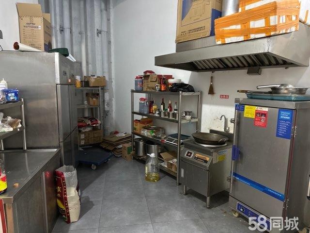 (转让)商业美食街，客流充足，整体转让!