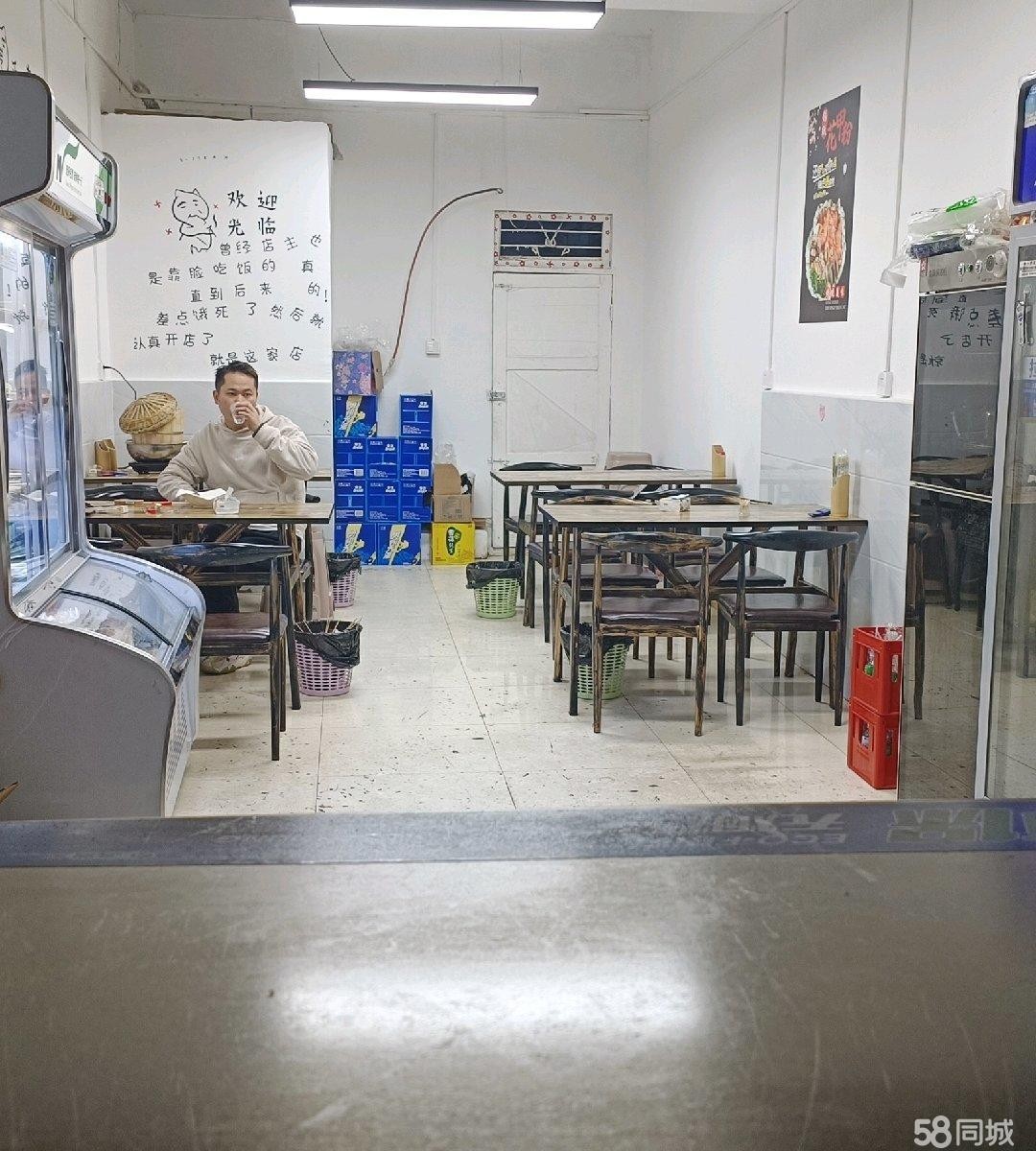 (转让)房租便宜,临街门面,人流量大,水电便宜